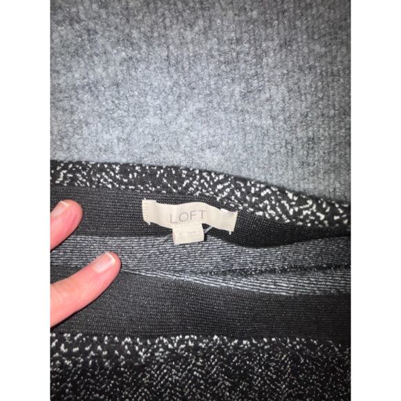 LOFT Black Gray Herringbone A-Line Mini Skirt Size Small Elastic Waist Cotton - Picture 3 of 7